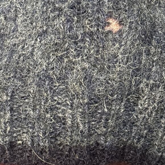 Bowen & Wright Men's Shetland Wool V-Neck Diamond Sweater Blue Size Medium - Picture 16 of 16